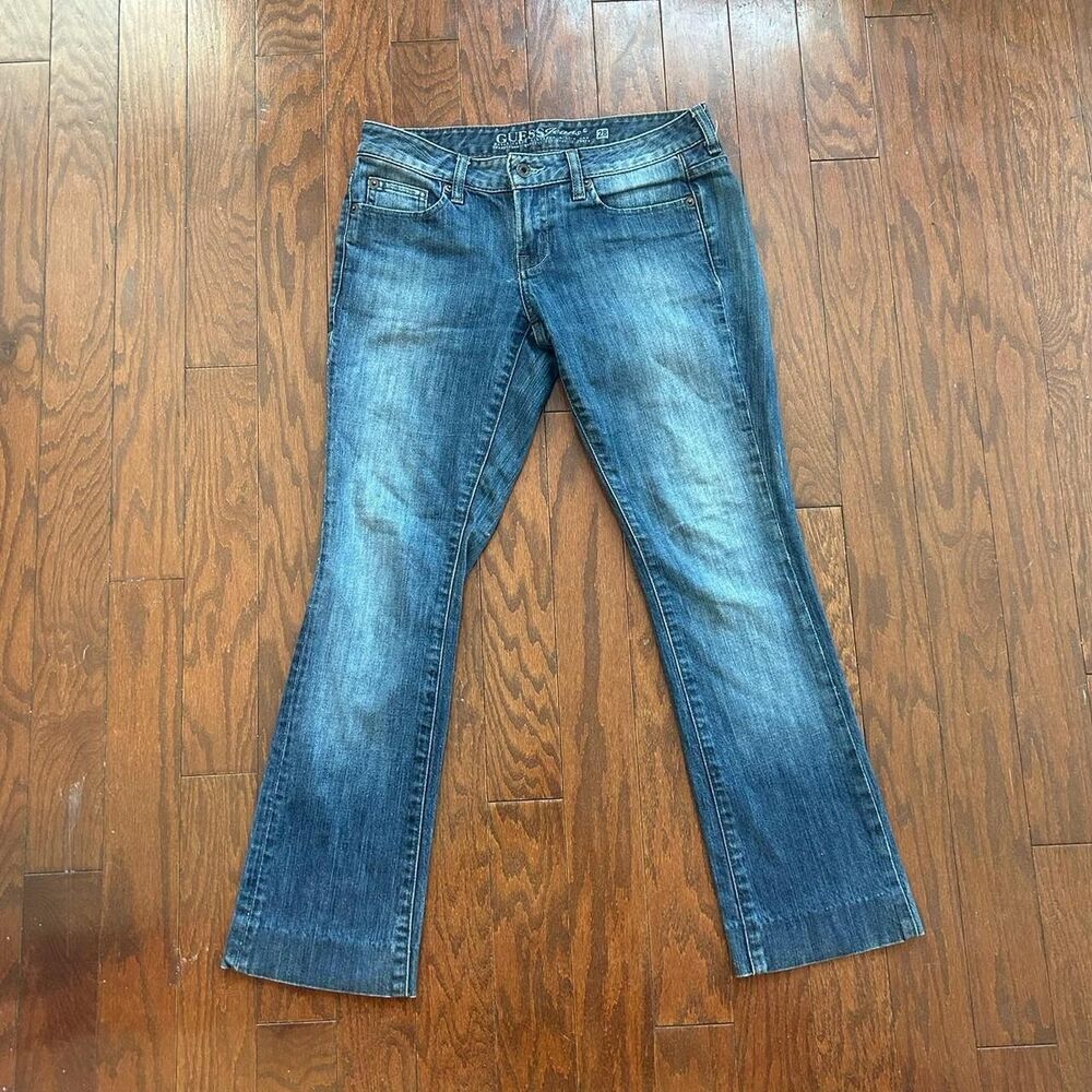 Guess Women's Blue and Navy Jeans